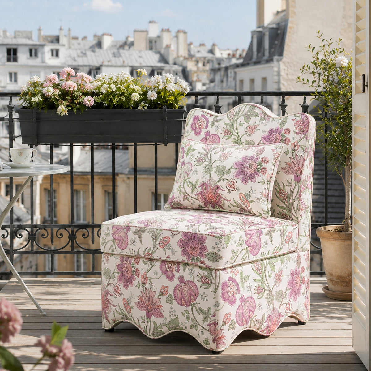 French Farmhouse Accent Chair with Scalloped Back & Upholstered Seat