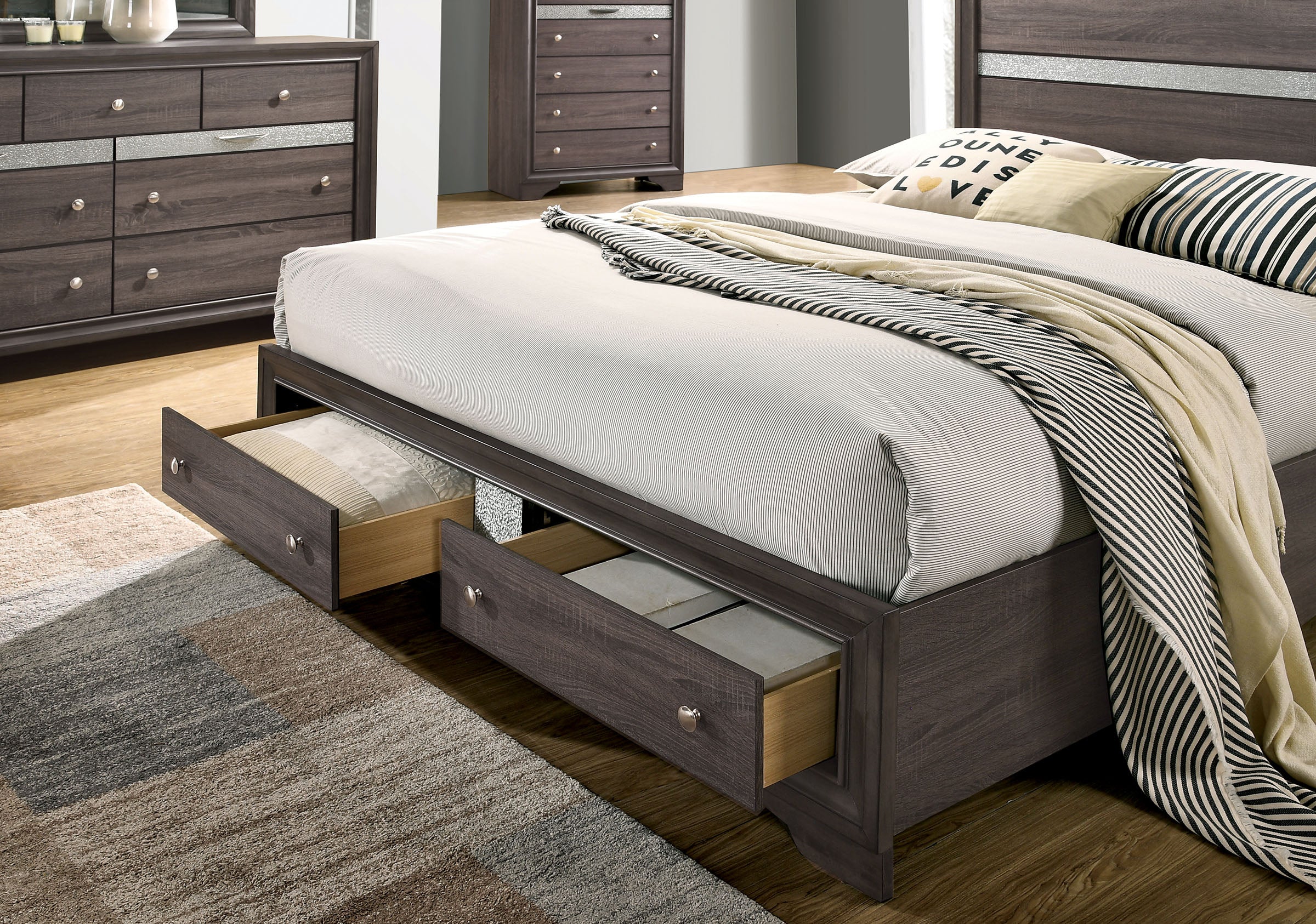 Chrissy Modern Silver Tone Accent 4-Piece Bedroom Set
