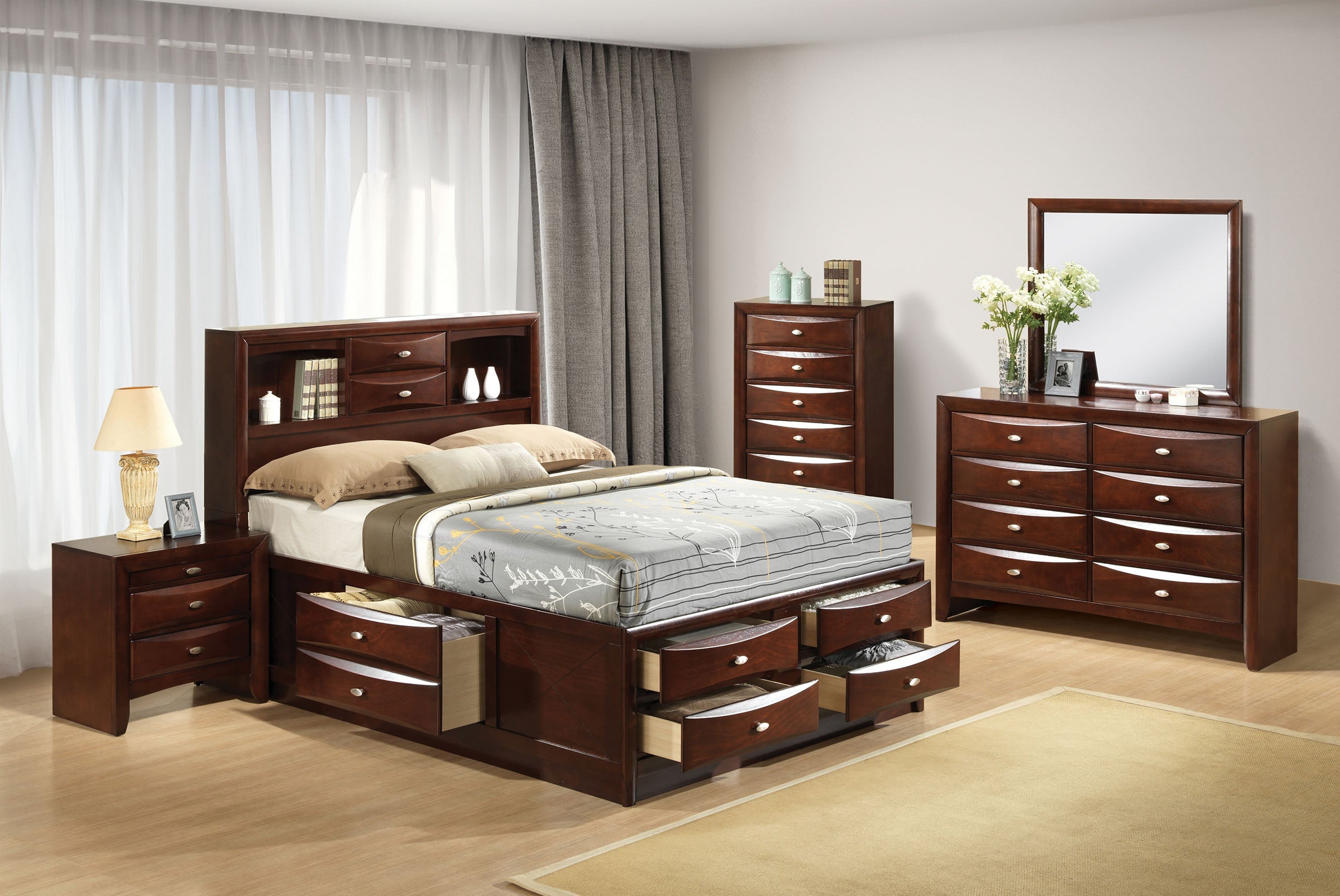 Zosimo Classic 4-Piece Bedroom Set with Storage