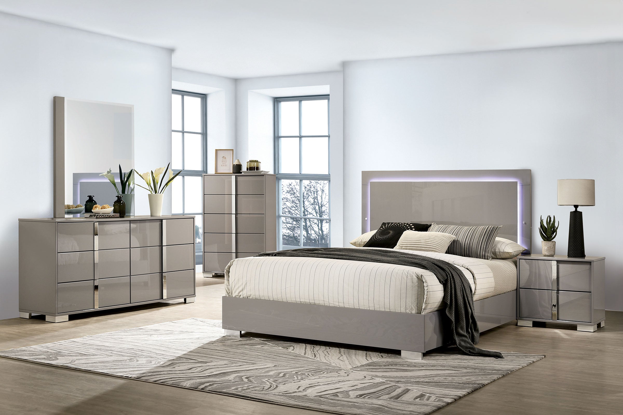 Sinistra Contemporary 4-Piece Bedroom Set