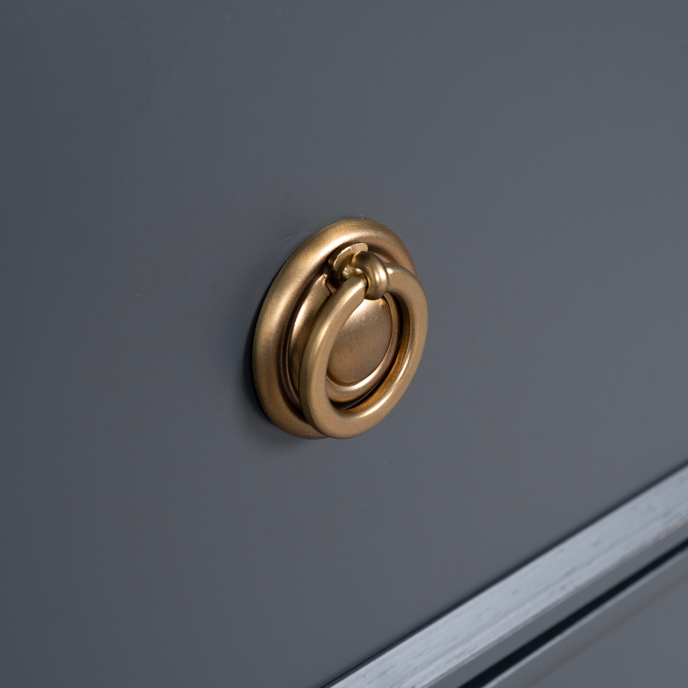 Altamira Classic Panel 4-Piece Bedroom Set